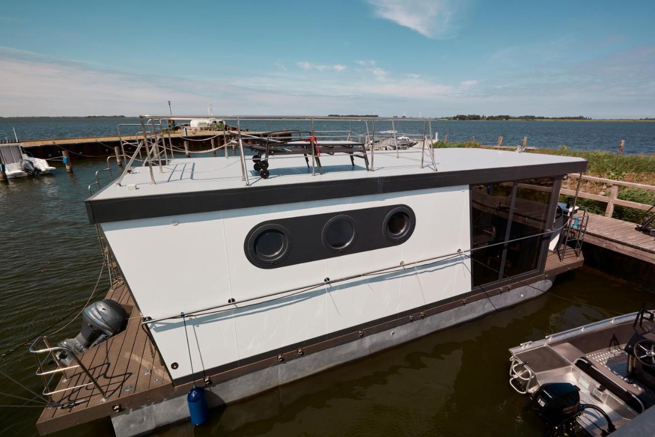 Hausboote Und Fewo Vieregge Eksteriør billede