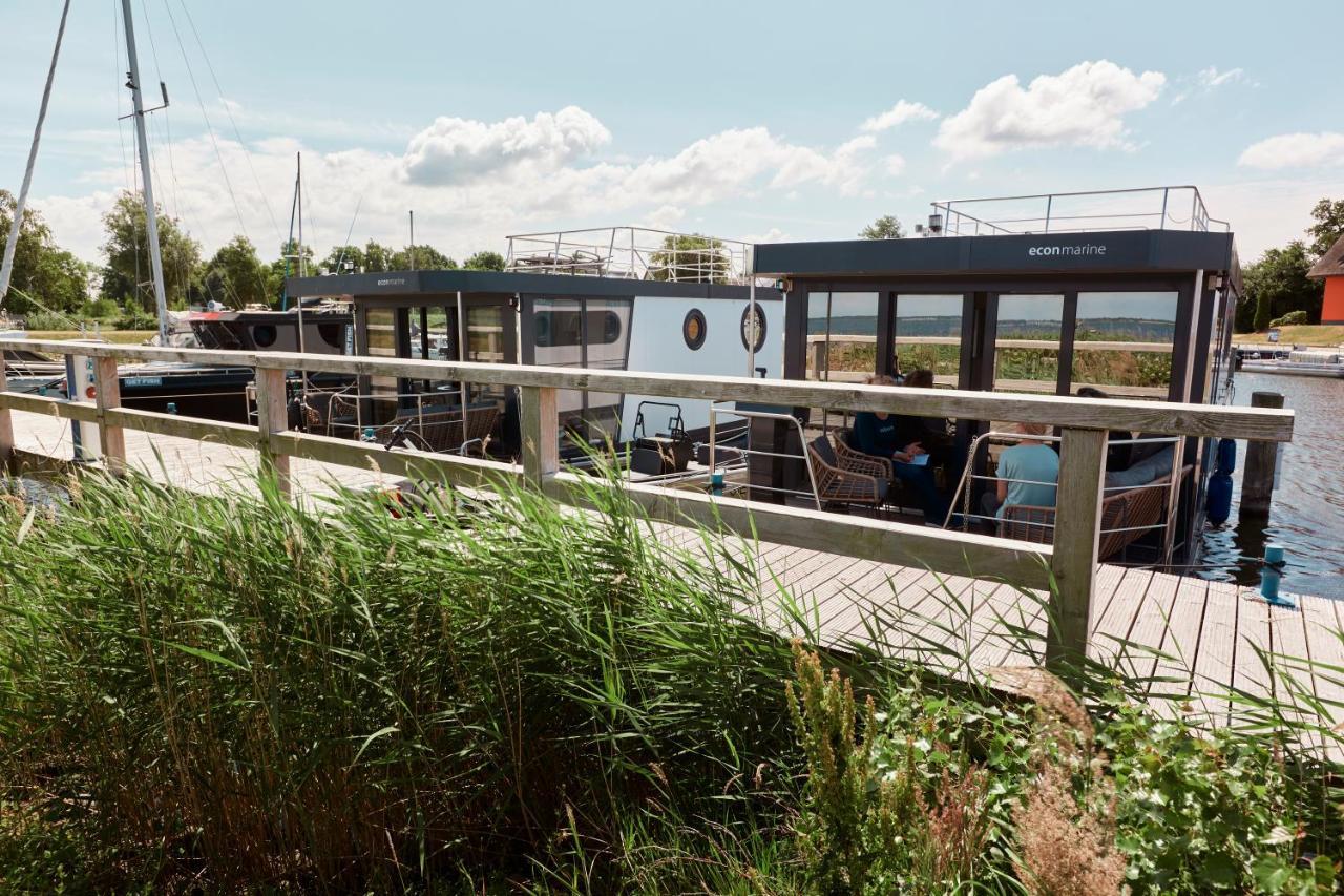 Hausboote Und Fewo Vieregge Eksteriør billede