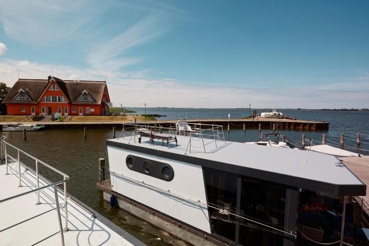 Hausboote Und Fewo Vieregge Eksteriør billede