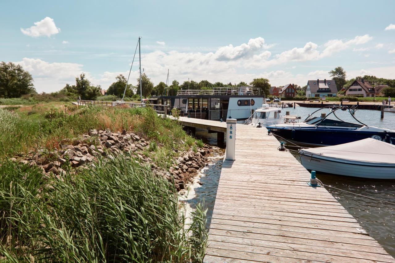 Hausboote Und Fewo Vieregge Eksteriør billede