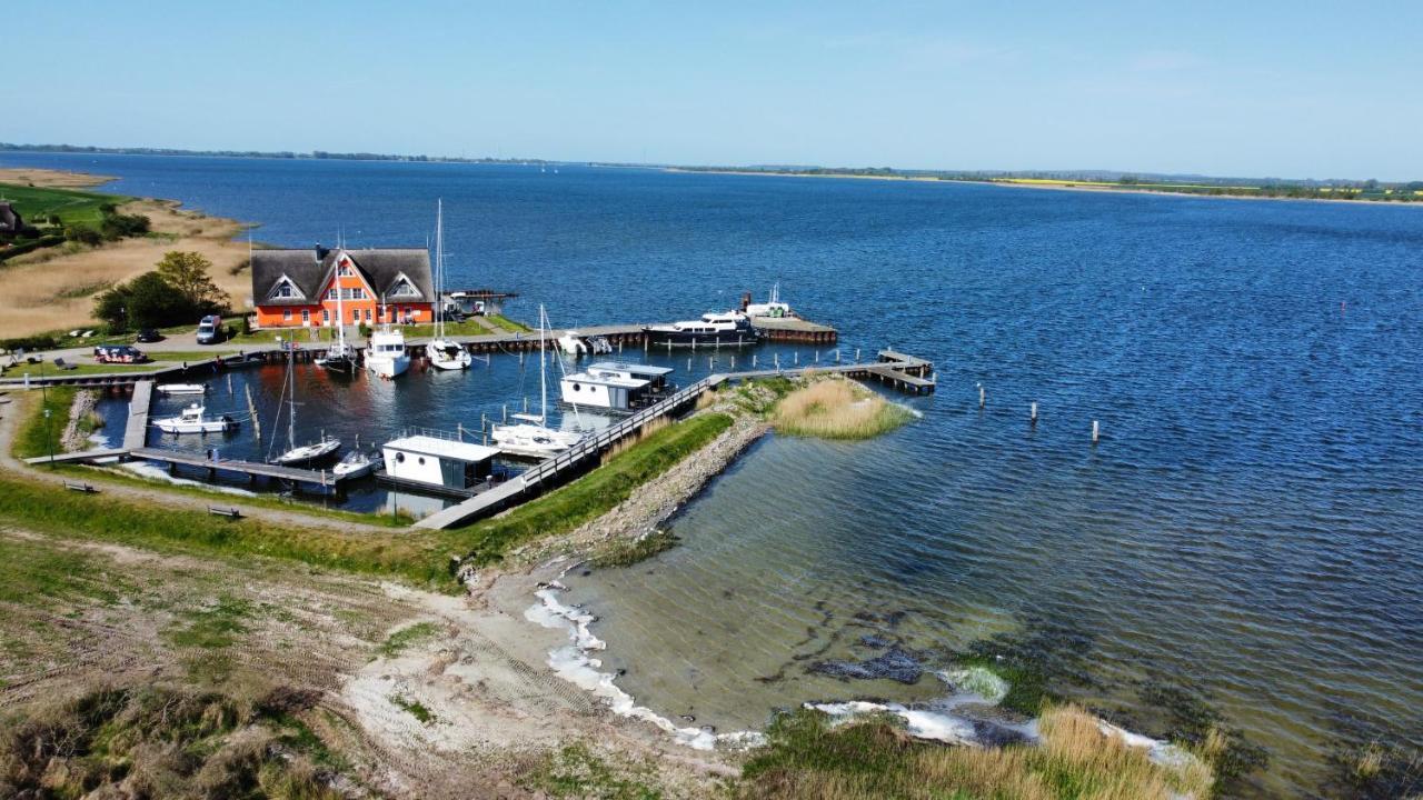 Hausboote Und Fewo Vieregge Eksteriør billede